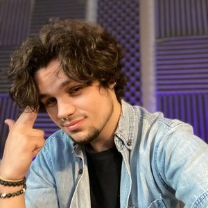 Meet your Posher, Christopher